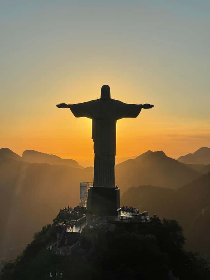 Rio de Janeiro Helicopter Tour | DOORS OFF - Who will enjoy this flight most