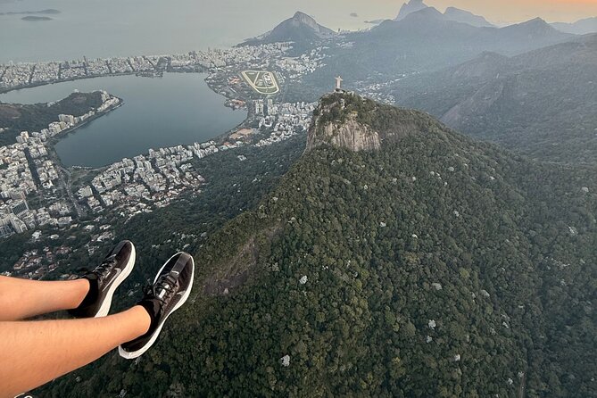 Rio de Janeiro Helicopter Tour without Doors - São Conrado and Morro Dois Irmãos
