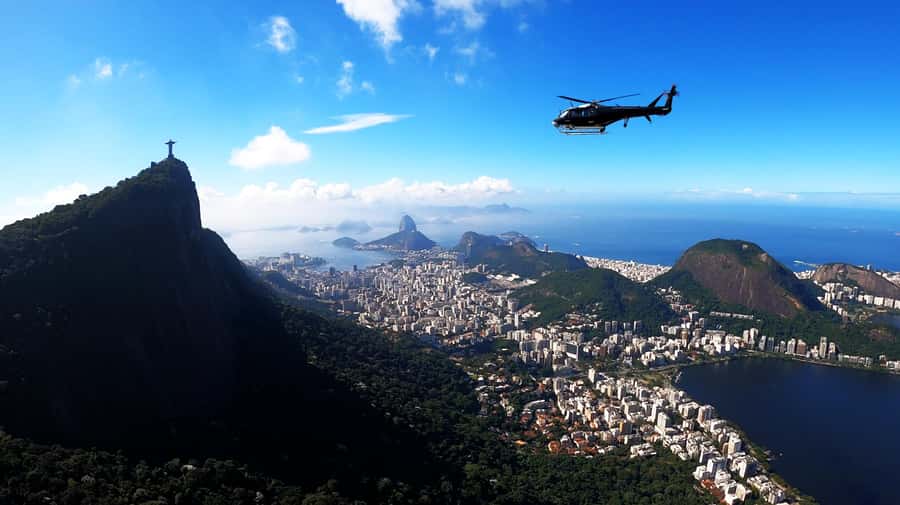 Rio de Janeiro: Sugar Loaf with Lunch and Helicopter Flight - Along Aterro do Flamengo to Urca