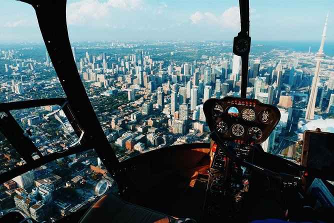 Romantic Jewel - Private Helicopter Tour for 2 - Toronto from a private helicopter cabin