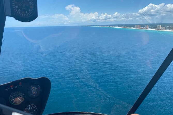 Romantic Miami Helicopter Tour with Champagne for Two - Gulfstream Park and the northern suburbs