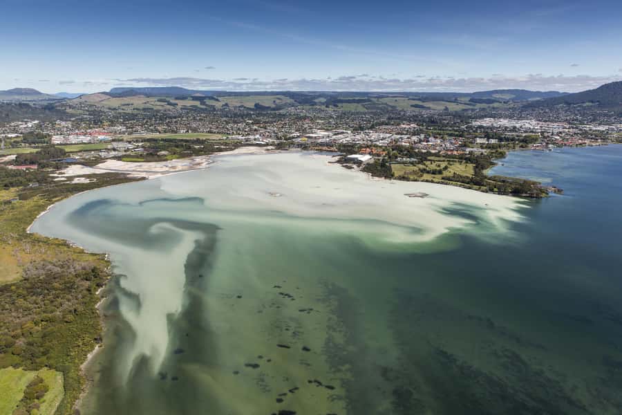 Rotorua: Helicopter Flight and Guided Walk on Mt Tarawera - Why this helicopter trip feels different