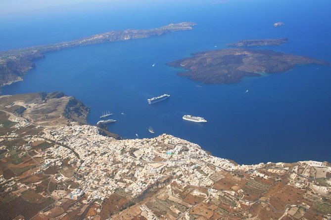 Santorini 30min Helicopter Tour - Imerovigli and Firostefani from the air