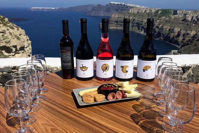 Santorini 360: Helicopter Ride, Must-See Sights & Wine Tasting - What to know before you book