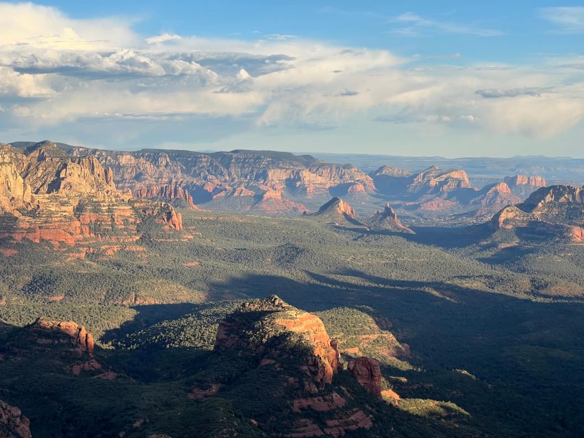 Secret Wilderness - 45 Mile Helicopter Tour in Sedona - The six-seat turbine helicopter