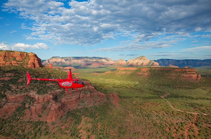 Sedona Helicopter Tour: Wild West Tour - What the three-person cabin means for you