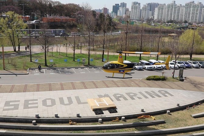 Seoul Helicopter Tour - The optional yacht upgrade