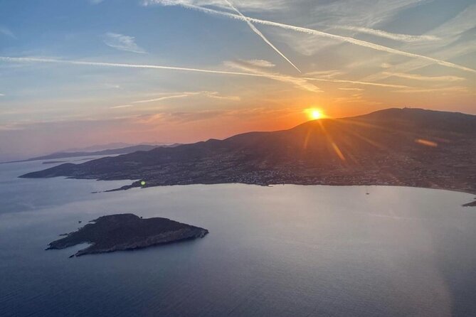 Shared Helicopter Tour Santorini 20 minutes - 2 passengers - From Exo Gonia to Akrotiri Lighthouse