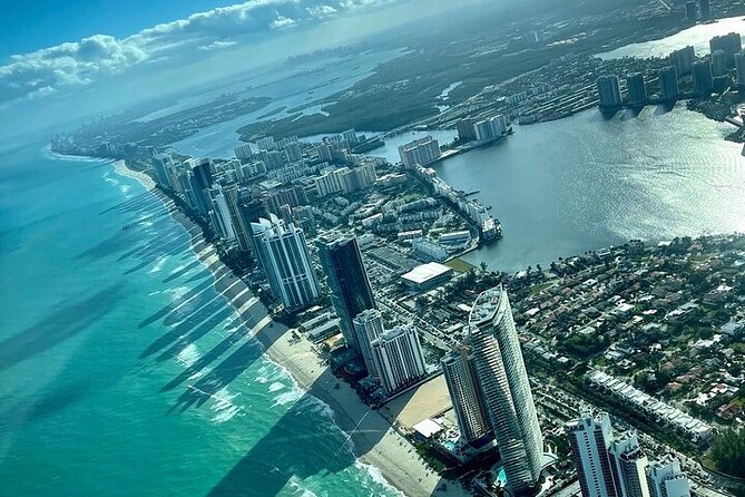 South Beach Miami Aerial Tour : Beaches, Mansions and Skyline - What this Miami flight actually feels like