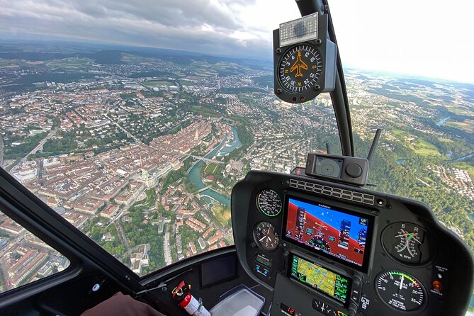 Swiss Capital city helicopter sightseeing tour - the ideal flight to see Berne - What a private 18-minute flight feels like