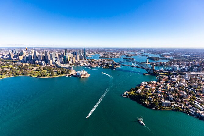 Sydney Grand Tour by Helicopter - Sydney Harbour is the grand finale