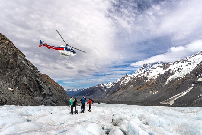 Tasman Glacier Heli-Hike Tour from Queenstown - What the guides add to the day