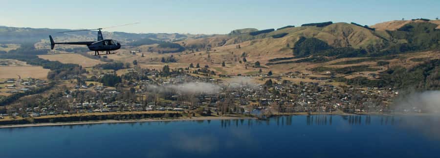 Taupo: Huka Falls Helicopter Ride - Taupo Township and the Boat Harbor