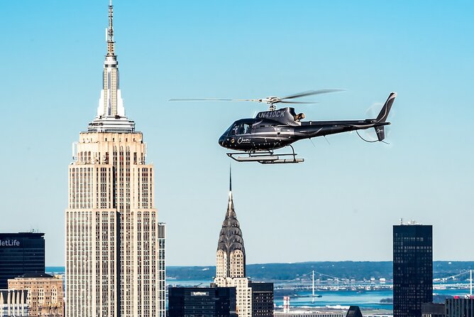 The Big Apple Helicopter Tour of New York City - Hovering near the Statue of Liberty and Ellis Island
