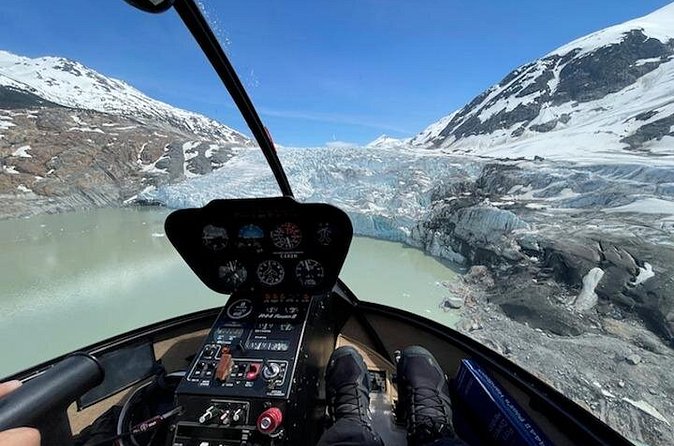 The Glacier Helicopter Sightseeing Tour - What the pilot adds to the experience