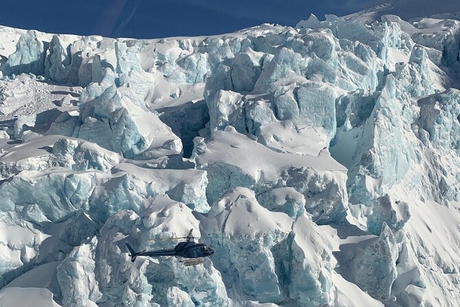 The Sea to Sky Helicopter Sightseeing Tour - What the pilot adds to the experience