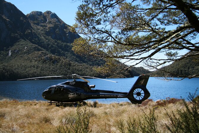 The Ultimate Milford Sound Experience by Helicopter from Queenstown - High alpine lakes and Sutherland Falls