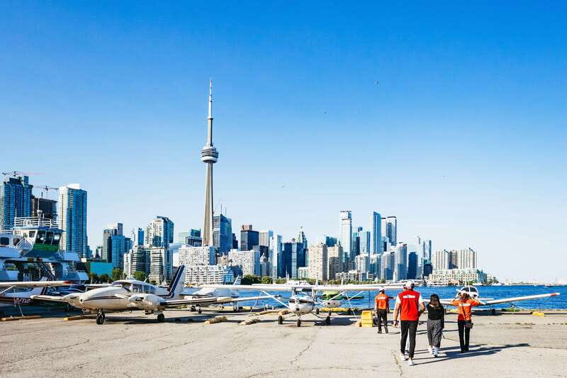 Toronto: City Sightseeing Helicopter Tour - What you see from 2,000 feet