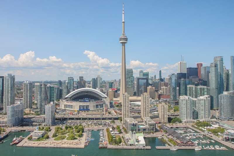 Toronto: Private Helicopter Tour for Two - Choosing daytime or twilight