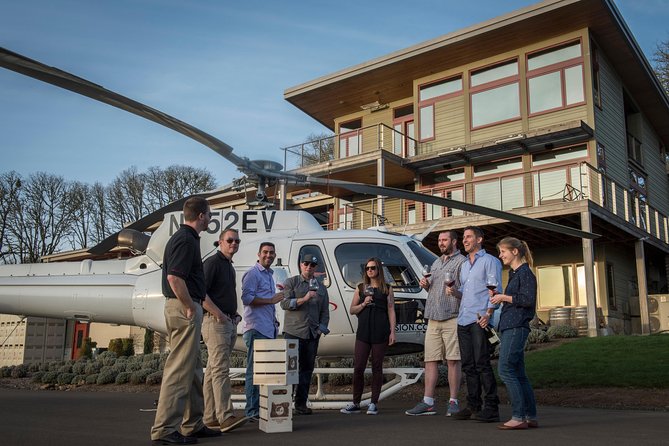 Tour DeVine by Heli - Helicopter Wine Tour - Starting at the McMinnville hangar
