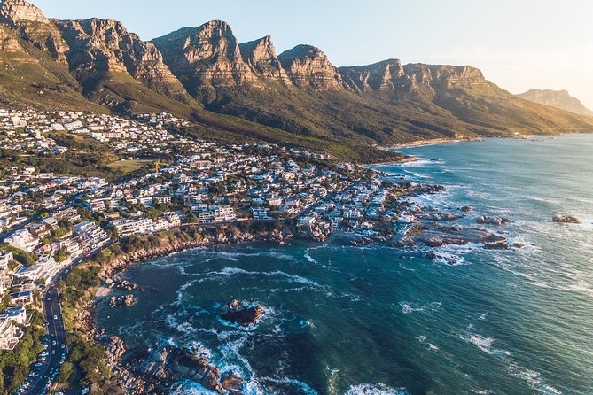 Two Oceans Helicopter Tour in Cape Town - Cape Town from the helipad to the Atlantic coast