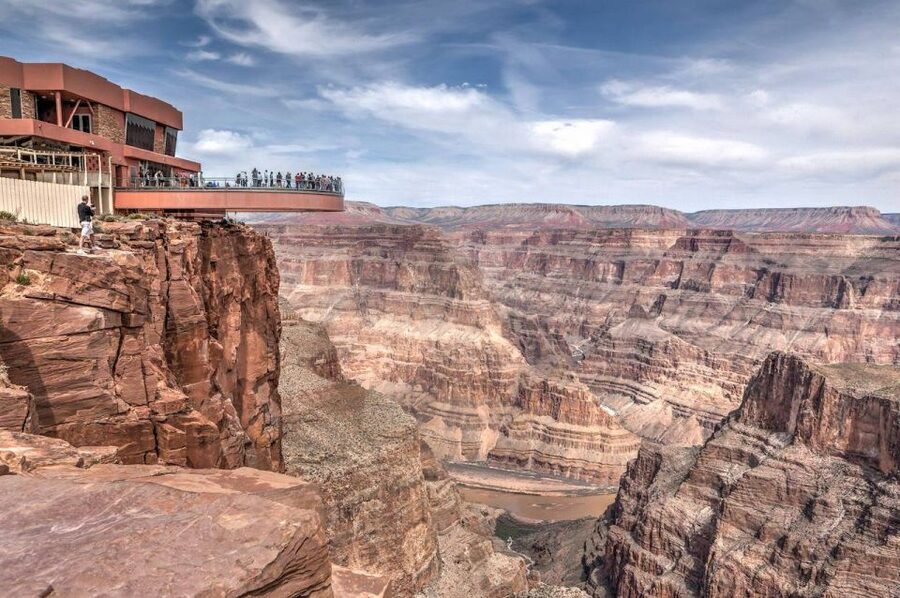 Vegas: VIP West Rim Helicopter Tour + Skywalk Option - Key points to know before booking