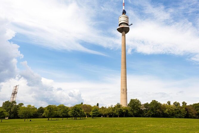 Vienna 40 Minutes Helicopter Tour for 2 - Flying over Lower Austria before reaching Vienna