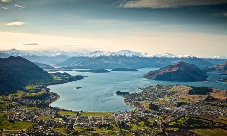 Wānaka: Helicopter Scenic Flight Wānaka Experience - Choosing the best season for this flight