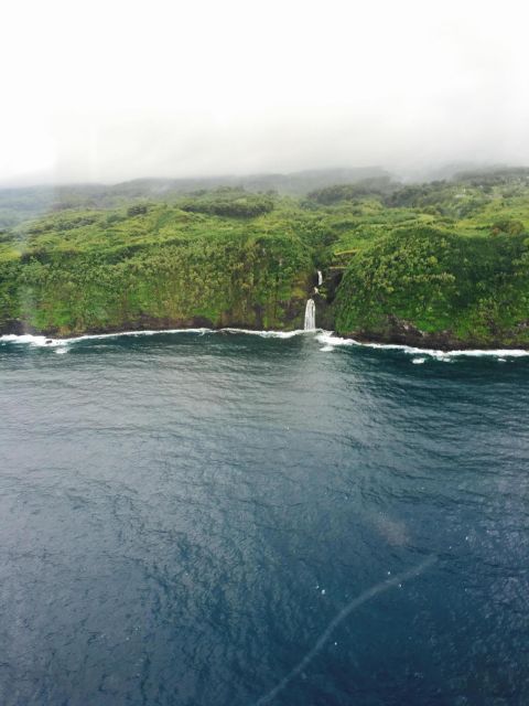 West Maui and Molokai Special 45-Minute Helicopter Tour - Waterfalls and valleys with no road access