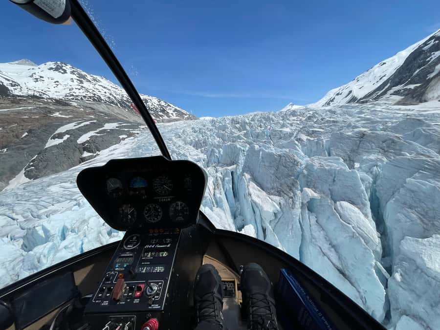 Whistler: Glacier Helicopter Tour over Wedge Mountain - Why this short Whistler flight works so well