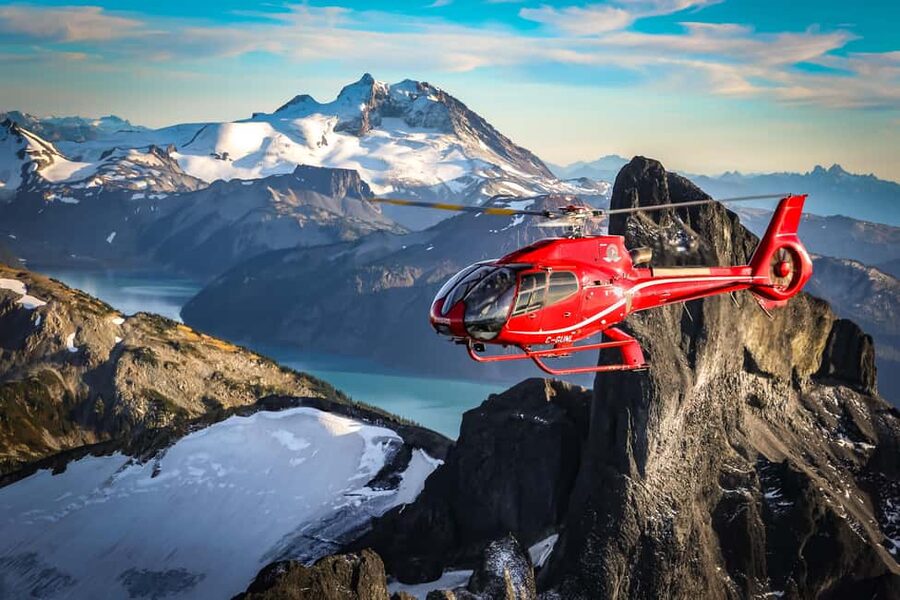 Whistler Helicopter Tour: Glaciers and Black Tusk - Turquoise Garibaldi Lake Below