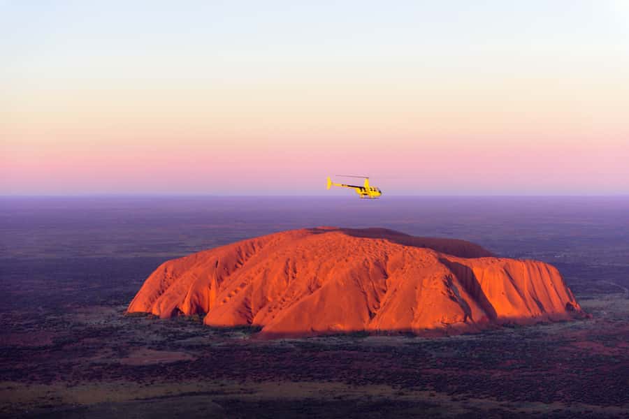 Yulara: Uluru & Kata Tjuta 25-Minute Helicopter Experience - The 25-Minute Flight Over Uluru