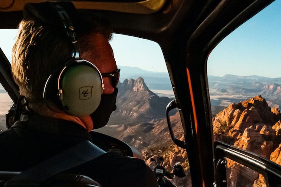 Zion National Park and Canaan Cliffs: Helicopter Tour - What the pilot and staff add to the experience